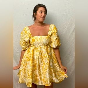Dress Boutique Storia Metallic Puff Sleeve Floral Mini Dress Size M Yellow Satin